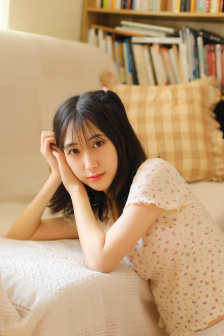 清冷美人的神奇游戏(抹茶沙冰)